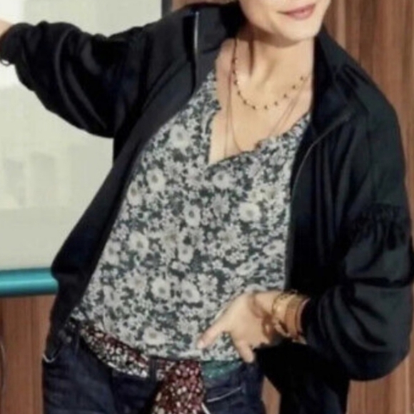 Cabi Floral Pheasant Boho Top - Picture 3 of 9